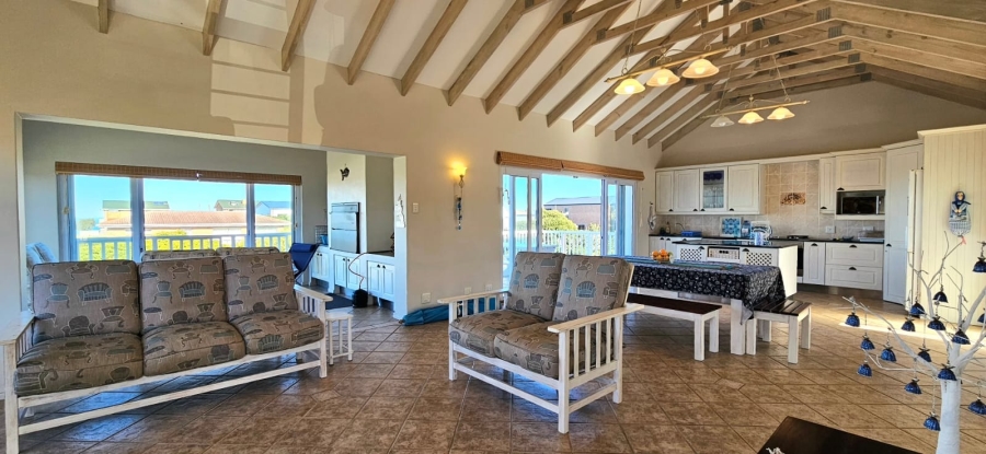 3 Bedroom Property for Sale in Franskraal Western Cape